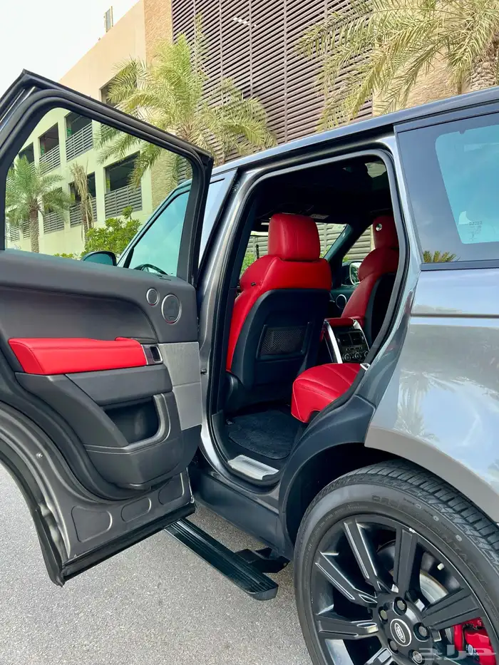 رنج روفر سوبر شارج ثمانيه سلندر V8 8