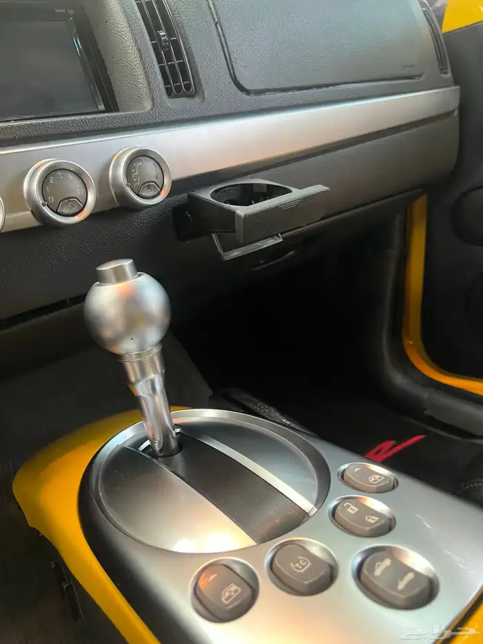 مخزن كشف ونيت بيك اب شيفرولية SSR موديل 2003 41