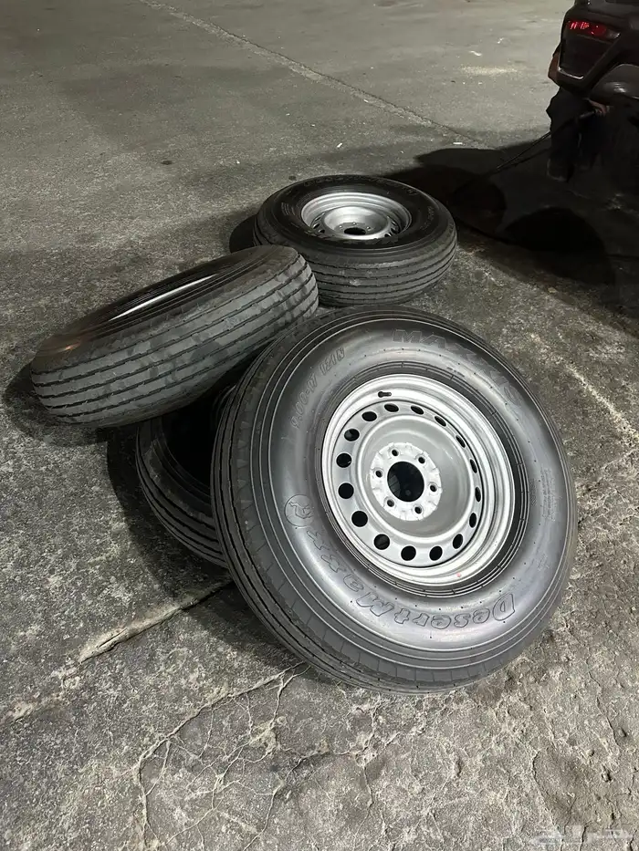 بالون ماكسس 900 وجنوط هلل 17 1