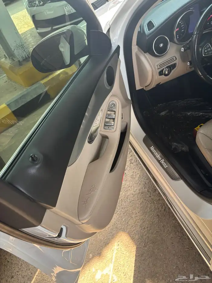 مرسيدس C200 Class 5