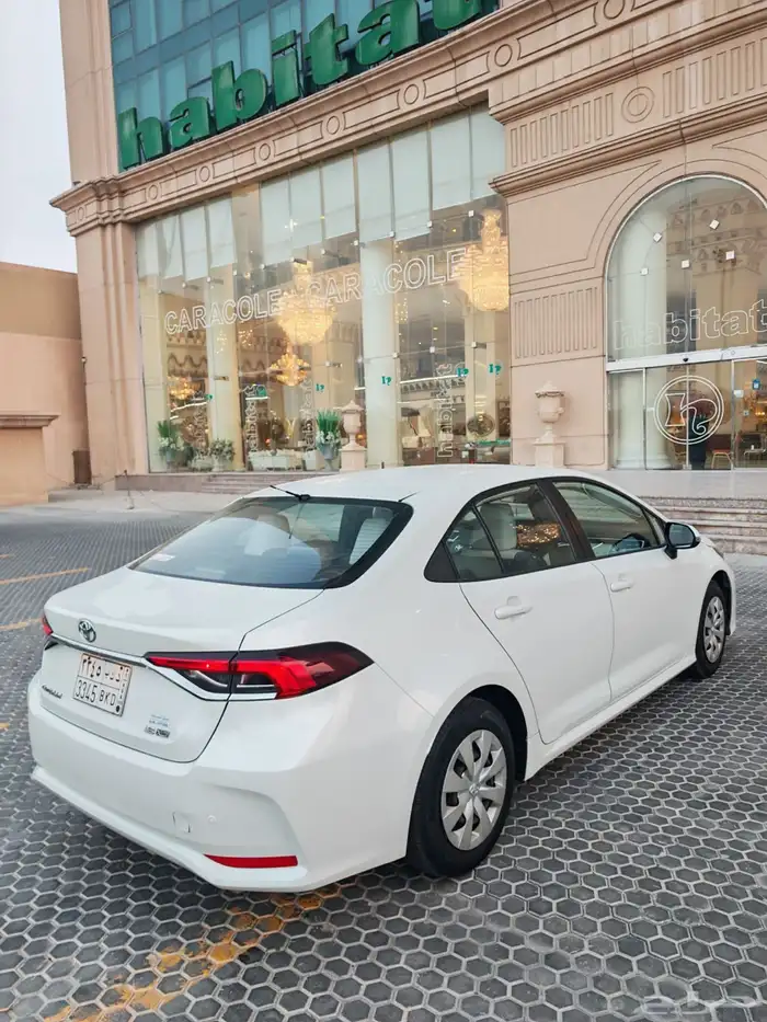 كورولا وكاله عداد 60 الف فقط 31