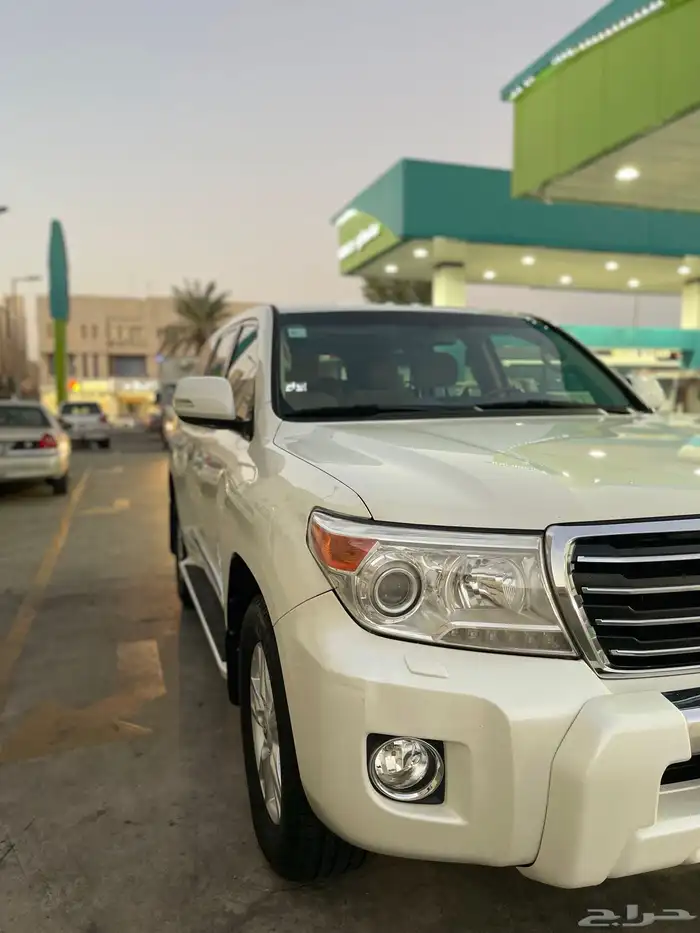 لاند كروزر موديل 2014 21