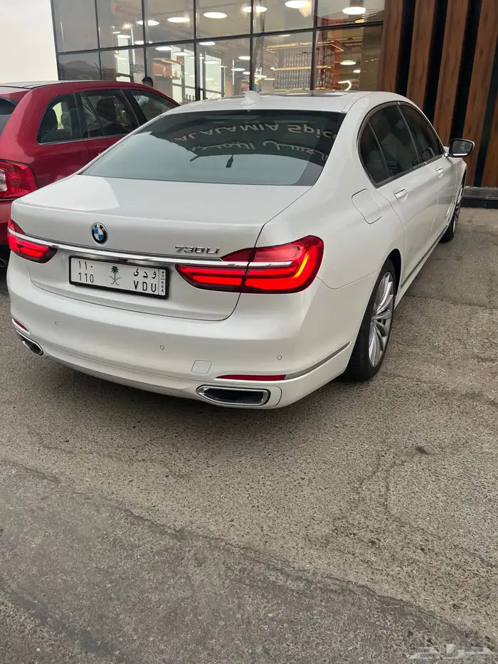 بي ام الفئة السابعة وكالة 4