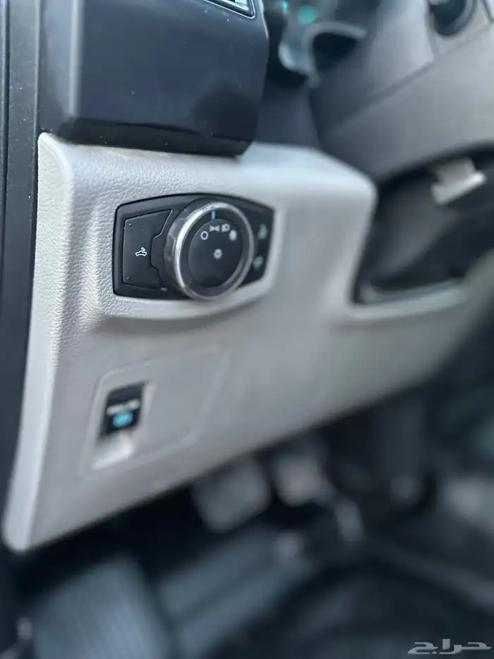 F150 فورد 8 سلندر دبل وكاله 18