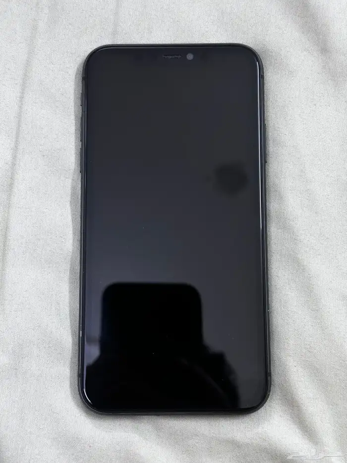 ايفون 11   128 قيقا نسبه البطاريه 86  مغير شاشه فقط 1