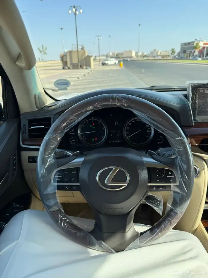 جيب لكزس 2017 فل كامل خليجي شد بلد الدفعه الاخيره 18