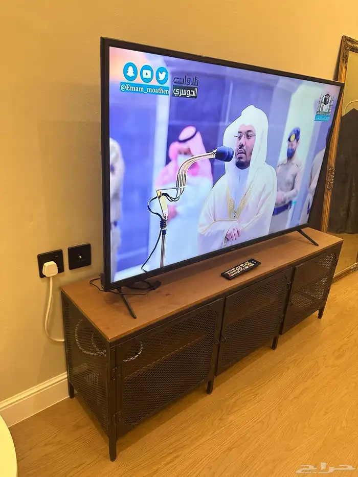 طاولة تلفزيون من ايكيا 9