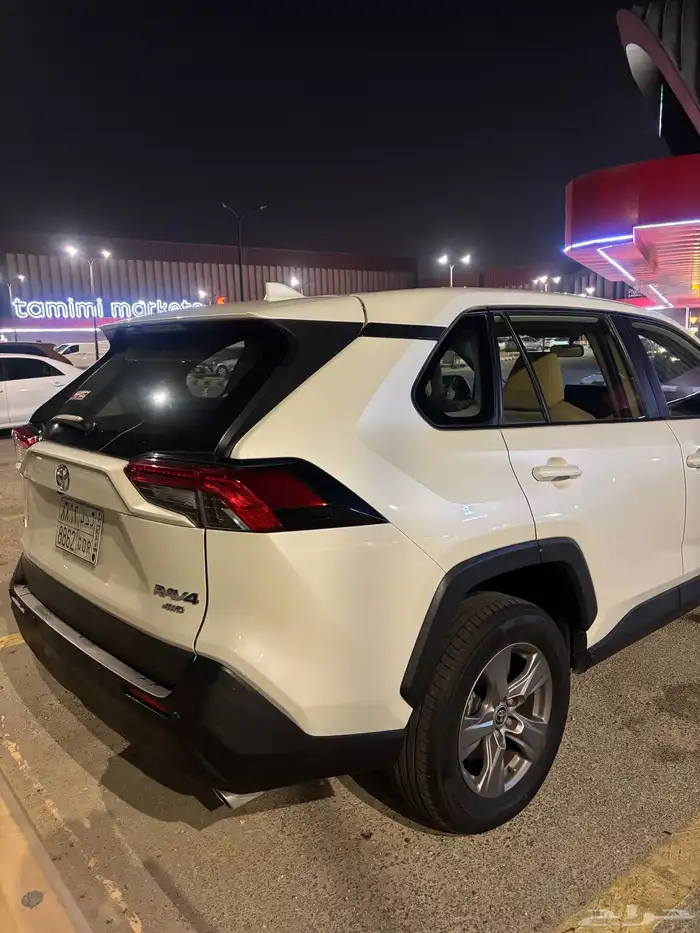 تايوتا رافور 2022 (دبل) 10