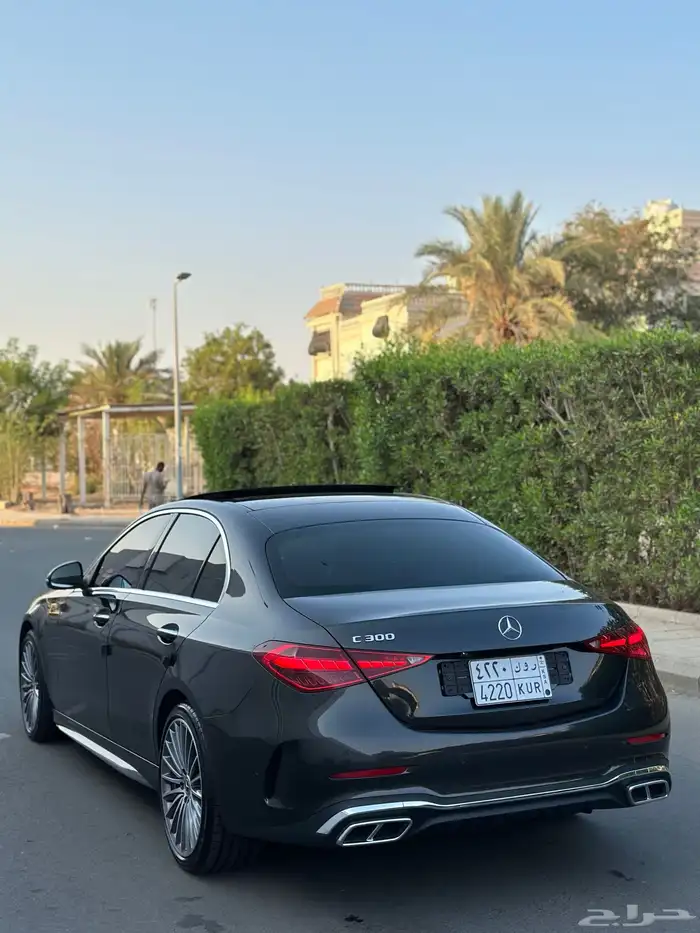 مرسيدس C300 2022 13