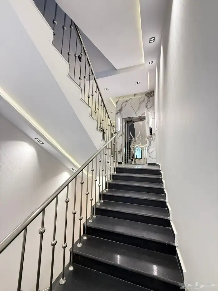 للبيع شقق سكنيه بحى المعارض بخميس مشيط 520 الف 7