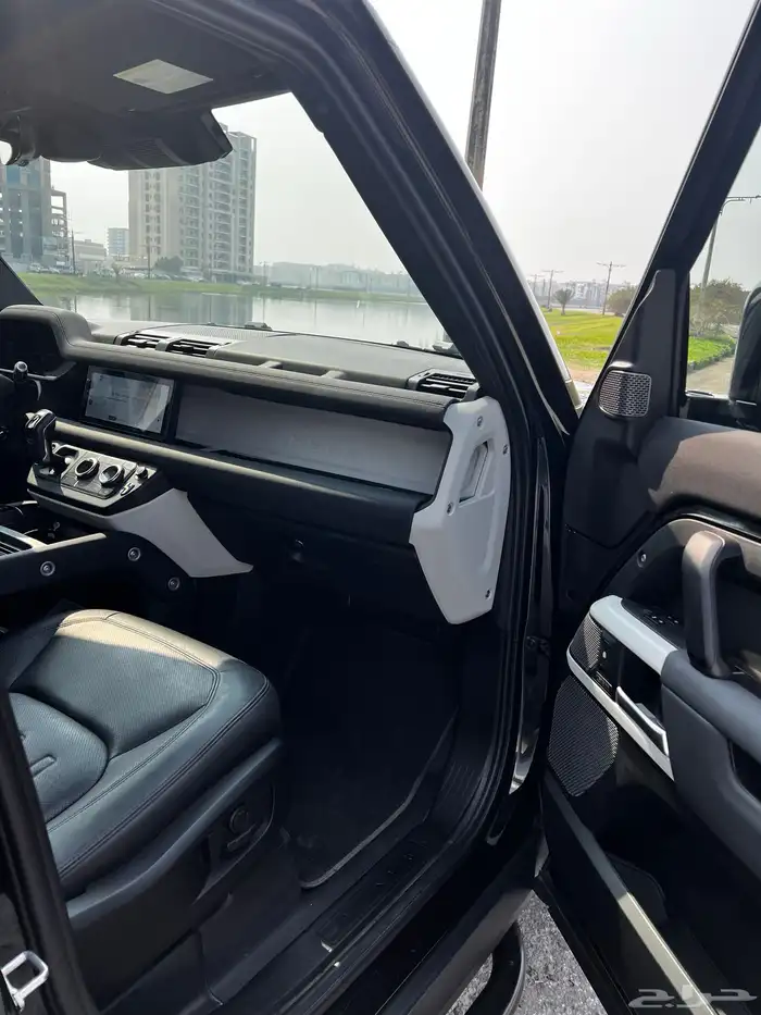 للبيع لاندروفر ديفندر SE 10