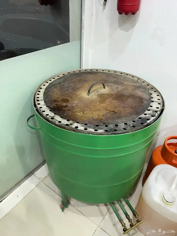 تنور   خبز   شغال ونظيف للبيع 0
