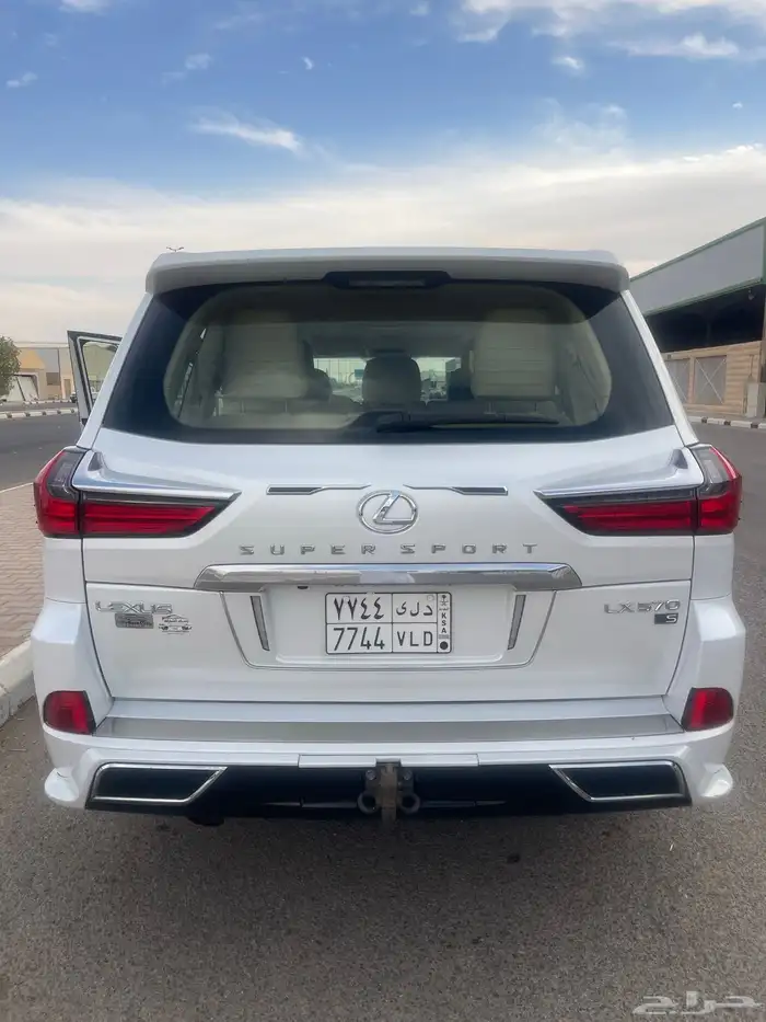 لكزس 2020 فل كامل 1