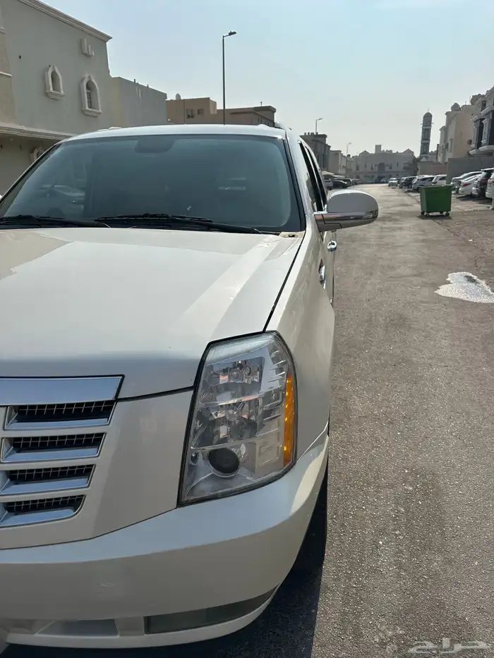 اسكاليد 2013 طويل ESV ممشى 195 الف كيلو الجميح 4