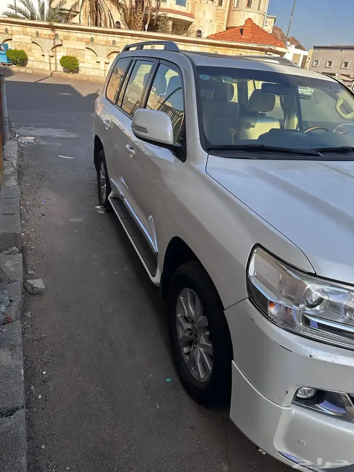 لاندكروزر GXR2016 3