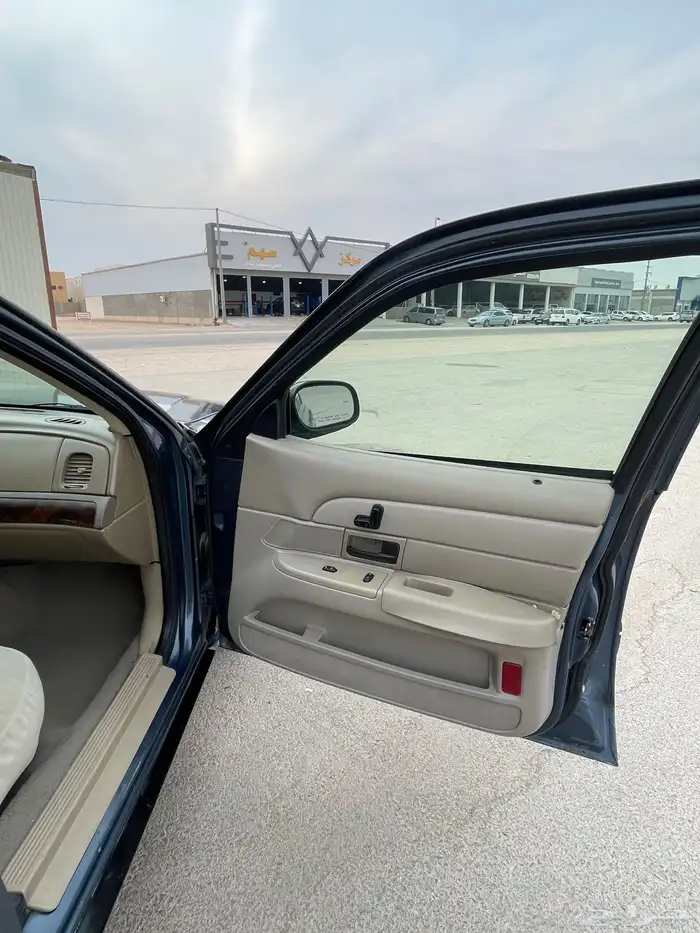 فورد فكتوريا 2007 3