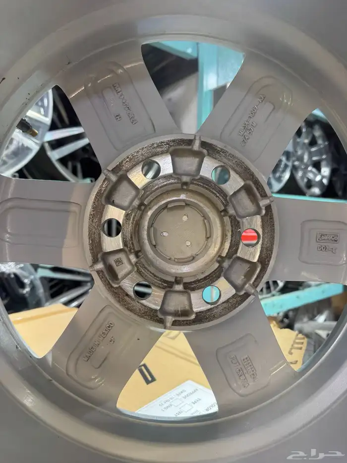 جنوط فوردF150 اصلي وكاله مقاس 17 6