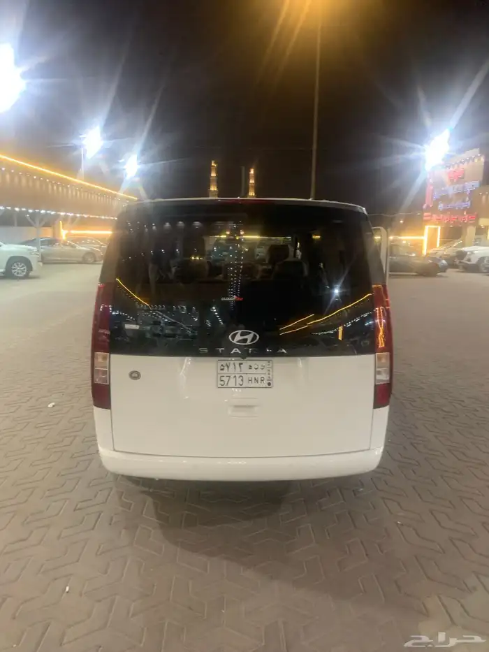 هيونداي ستاريا 2