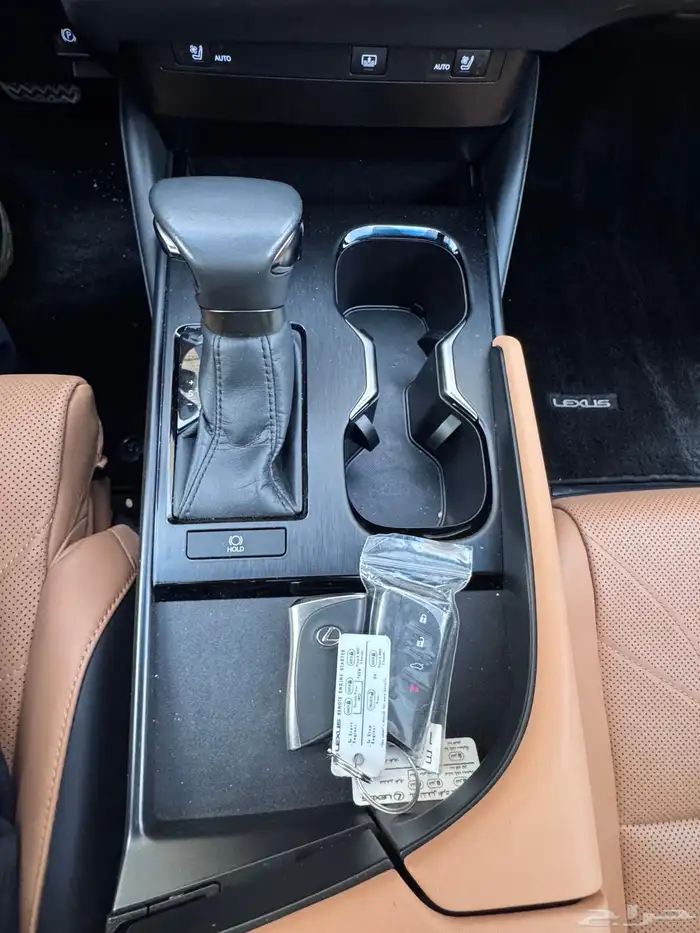 لكزس ES250 2023 فل كامل 21