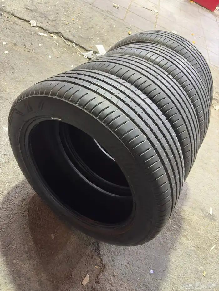كفرات برجستون235 55 20تركب للمازدا والكثير من السيارات 1