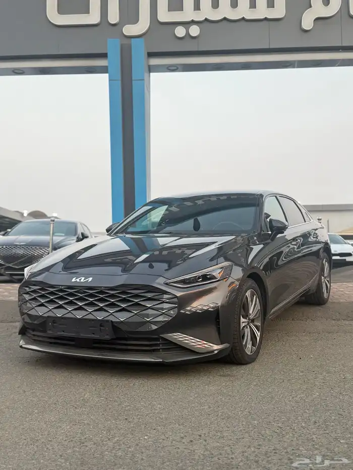 كياK8 موديل 2023 هايبرد 1