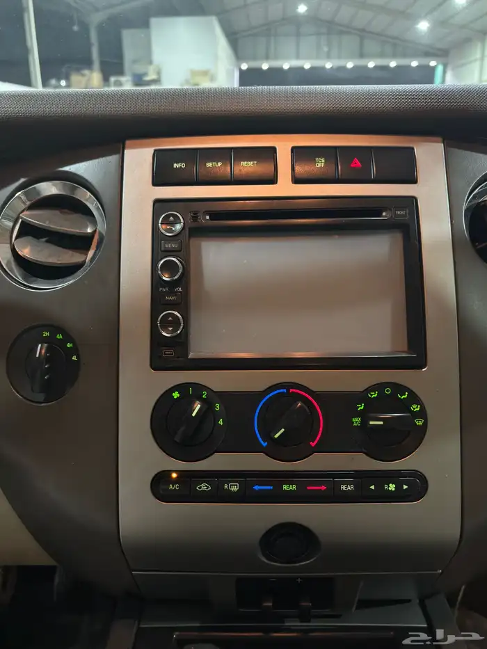 فورد اكسبديشن 2013 دبل قصير سعودي نص فل XLT 17