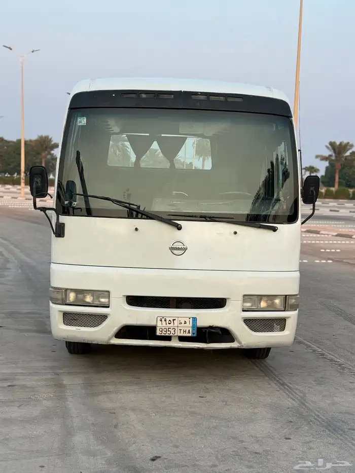 باص نيسان سلفيان 2014ديزل 30 راكب 4