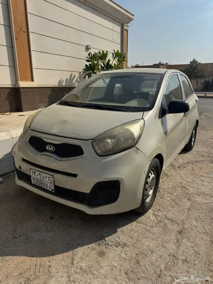للبيع كيا بيكانتو 2015 تحمل لوحه بأسم حمد 0