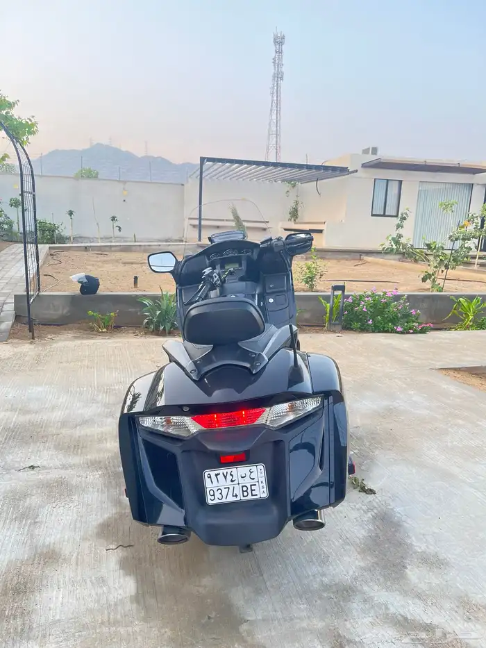 F6B هوندا قولدوينق 2013 5