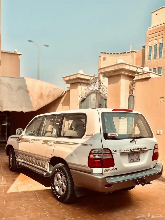 جيب لند كروزر 2002 1