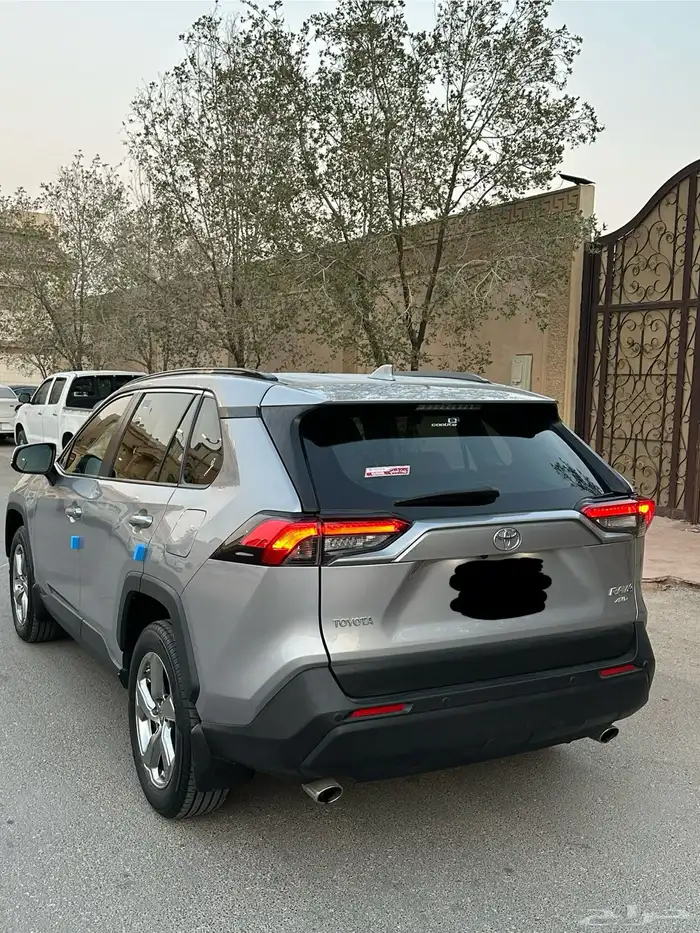 تويوتا راف فور 2021 فل كامل سعودي ممشى قليل . 5