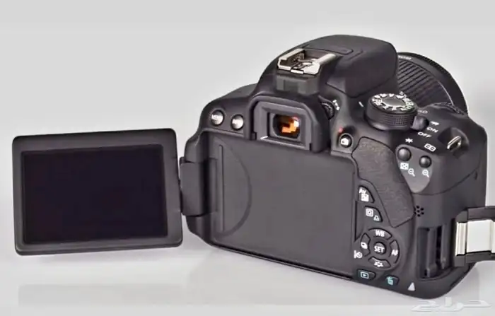 الكاميرا اخترافي 600D صنع ياباني نظيف مع كل أعراضها أصلي 1