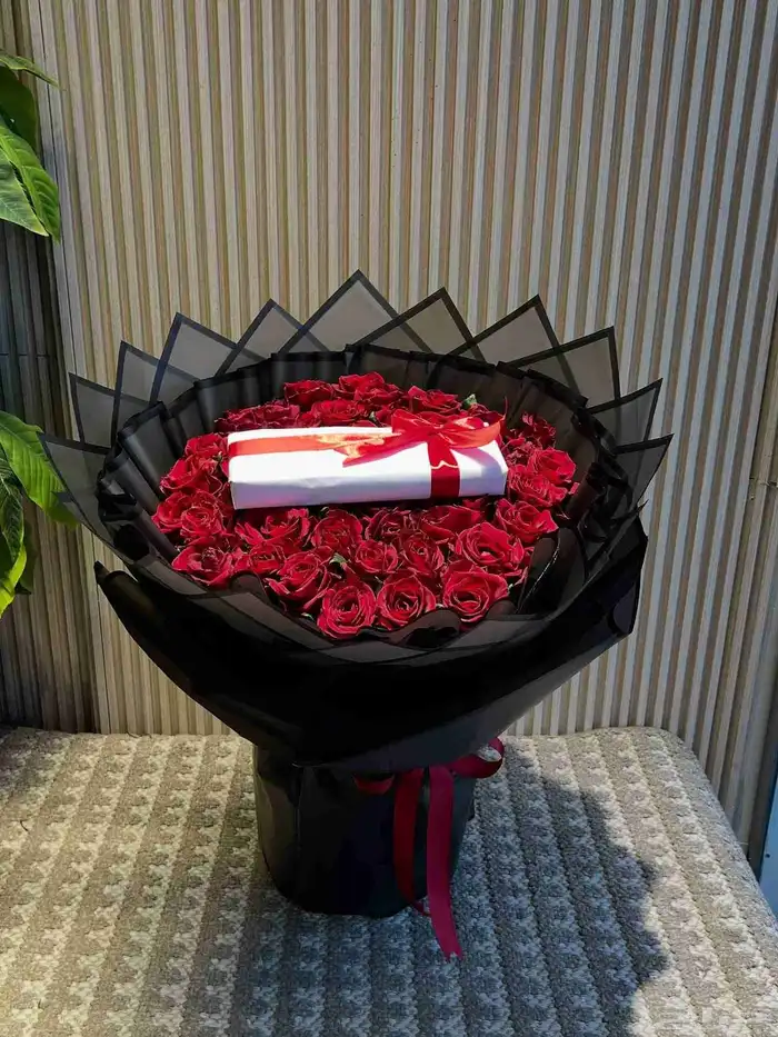 باقات ورد كبيره بوكيهات ورد كبيره ورد جوري محل ورد ورد هدايا 7