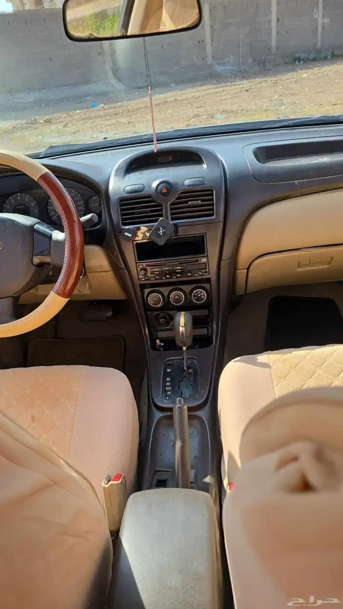نيسان صني 8