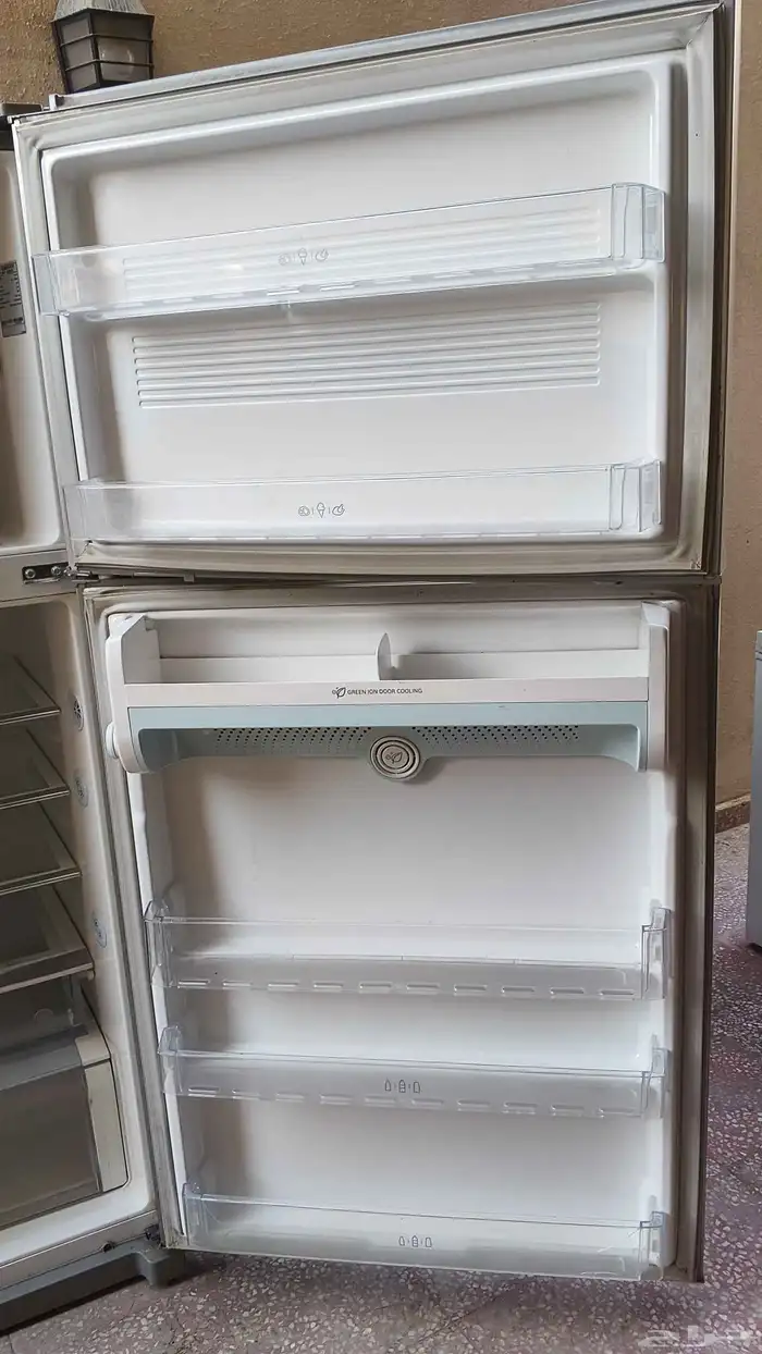 ثلاجه وفريزر LG صناعه كوري بحاله ممتازة 2