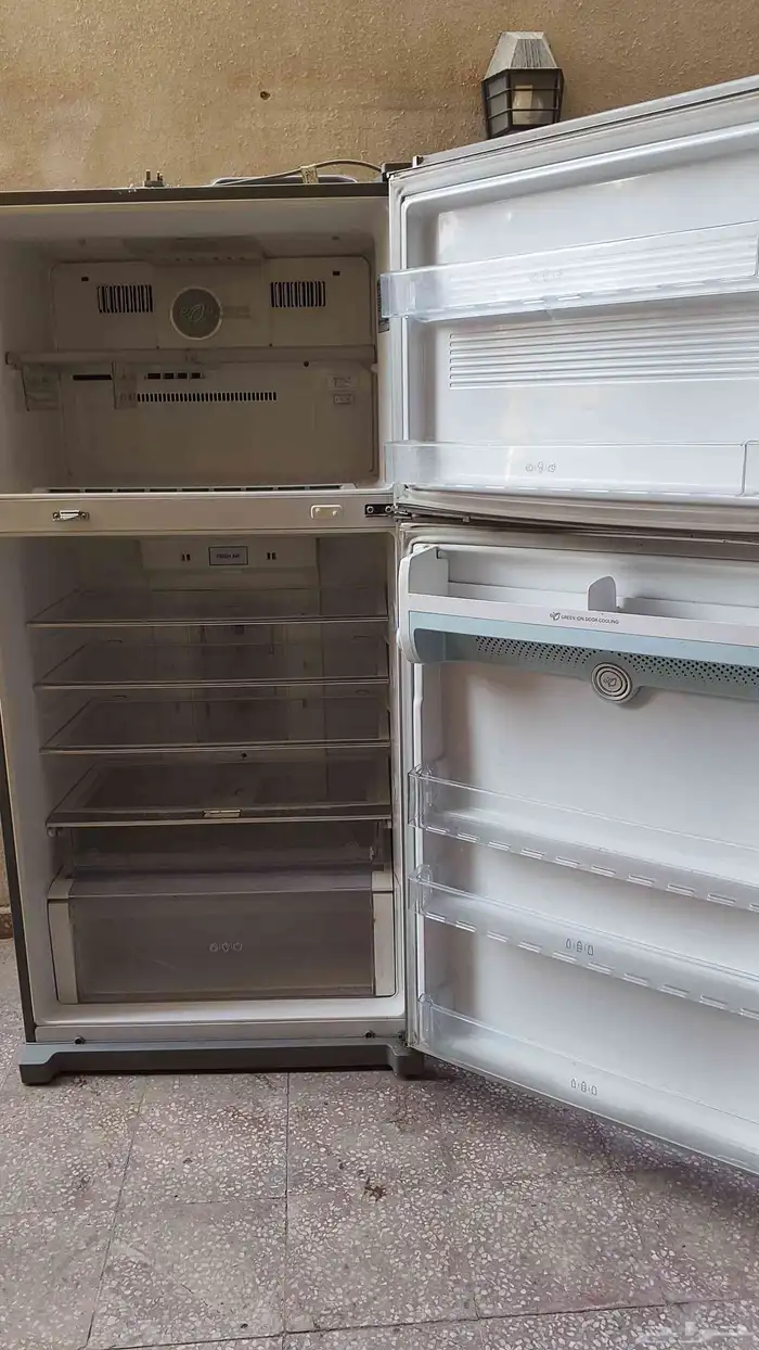 ثلاجه وفريزر LG صناعه كوري بحاله ممتازة 1