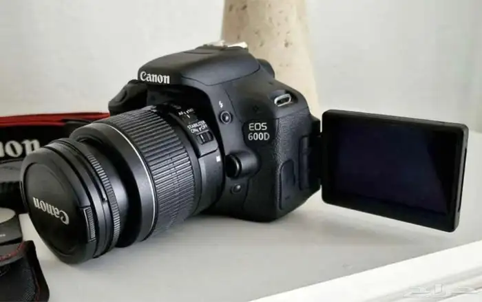 الكاميرا اخترافي 600D صنع ياباني نظيف مع كل أعراضها أصلي 3