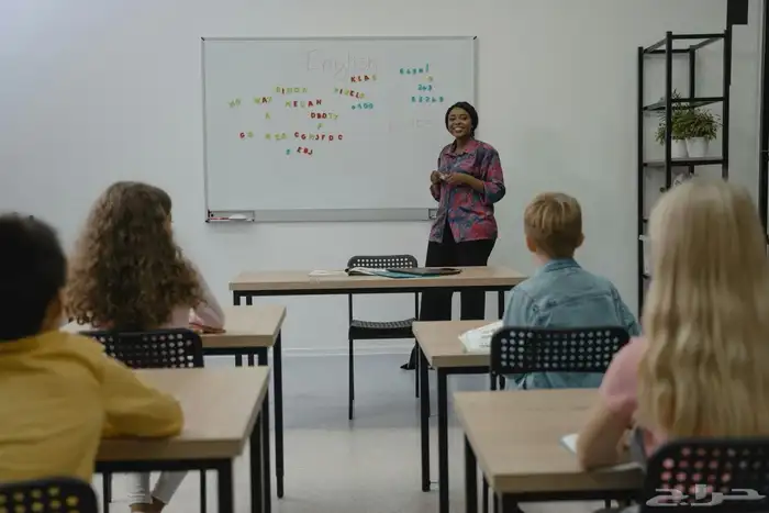 معلمه عن بعد اون لاين زووم تاسيس لكل المراحل ومنهج سعودي لغ 5