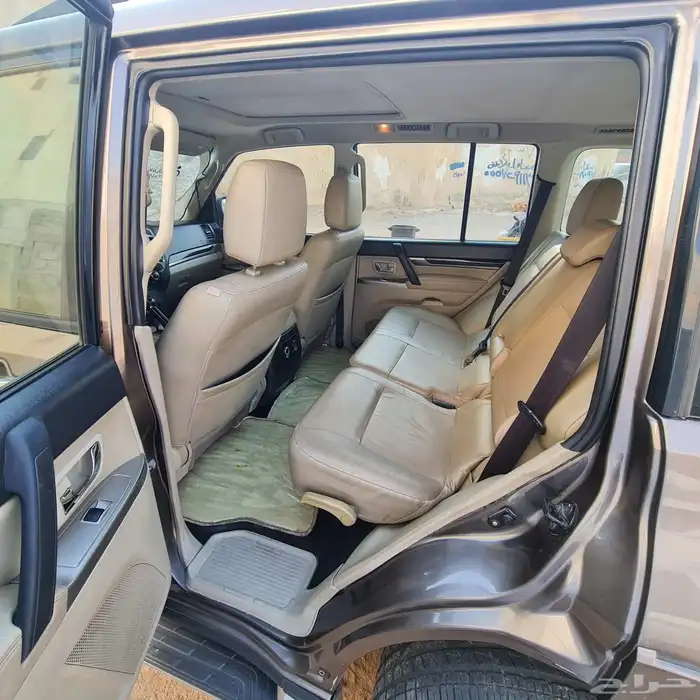 متسوبيشي باجيرو 2016 علامة ذهبيه 6