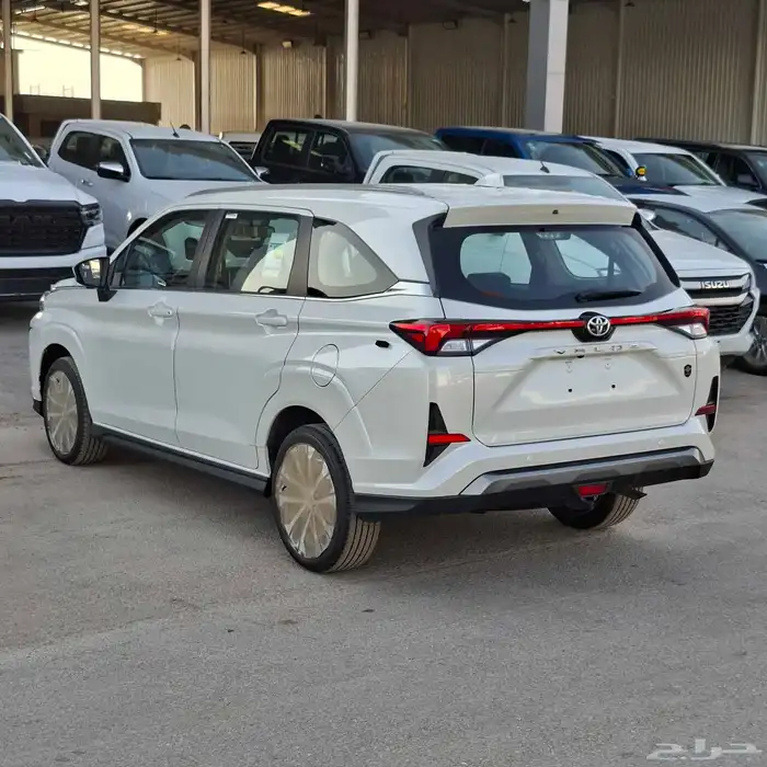 تويوتا فيلوز 2025 فل السعر 73500 شامل الضريبه 4