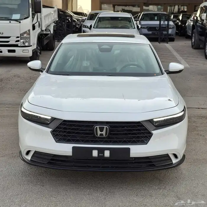 هوندا اكورد 2025 EX نص فل خليجي السعر 128 الف شامل الضريبه 1