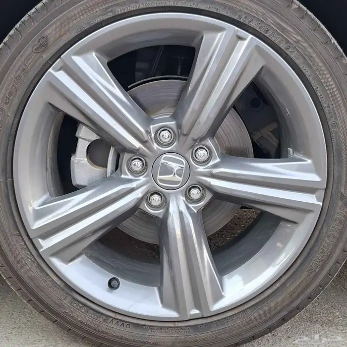 هوندا اكورد 2025 EX نص فل خليجي السعر 128 الف شامل الضريبه 10