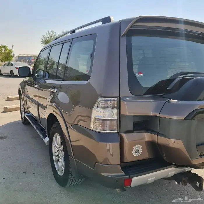 متسوبيشي باجيرو 2016 علامة ذهبيه 4