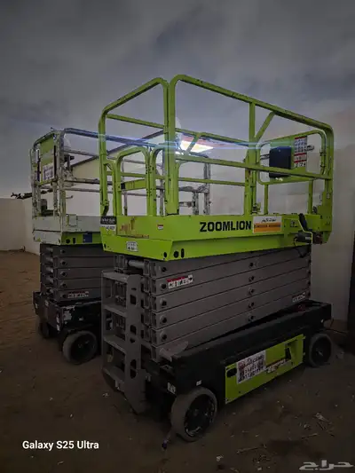 سيزرلفت للايجار رافعات مقصيه 12متر للايجار سيزرات لفت كهرباء index