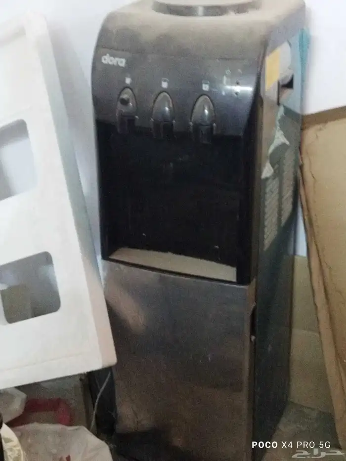 متفرقات للبيع ( استاند مطبخ علاقة ملابس طاوله صغيره ك 9