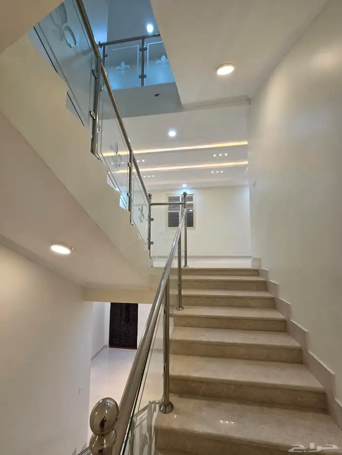 للبيع فيلا دورين وملحق تشطيب ممتاز 16