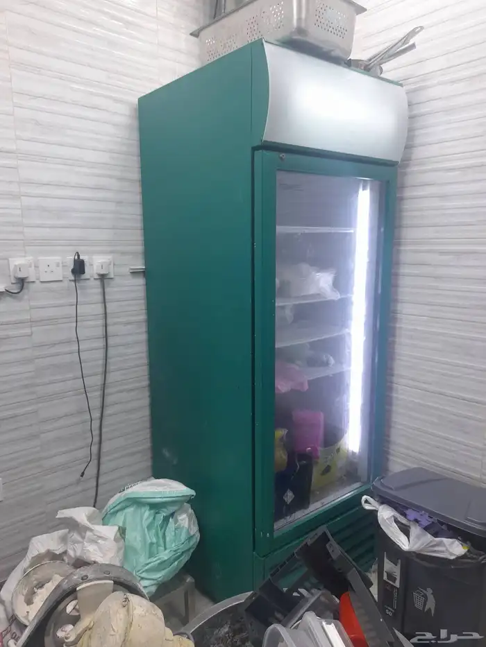 شباب بالنسبه لعده البوفيه كامله ابغا فيها 18 12