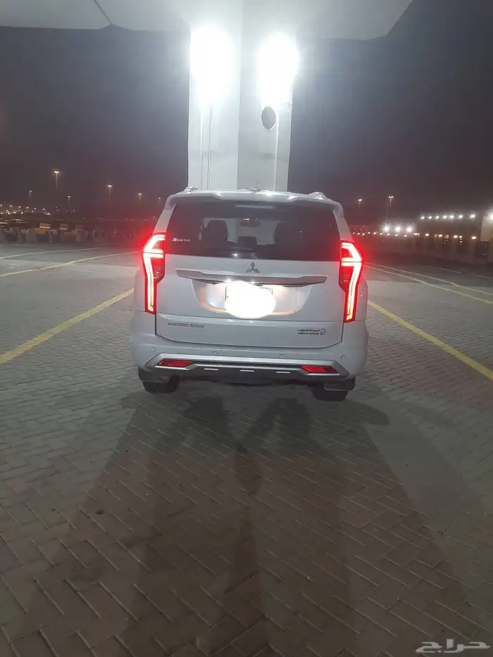 مستوبيشي مونتيرو 2023 ديزل فل كامل للبيع 1