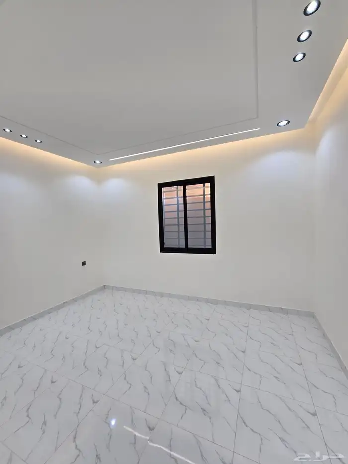 للبيع ررف دور وملحق 650 الف حوش ومدخل سياره 17