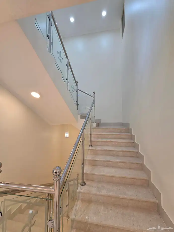 للبيع فيلا دورين وملحق تشطيب ممتاز 27